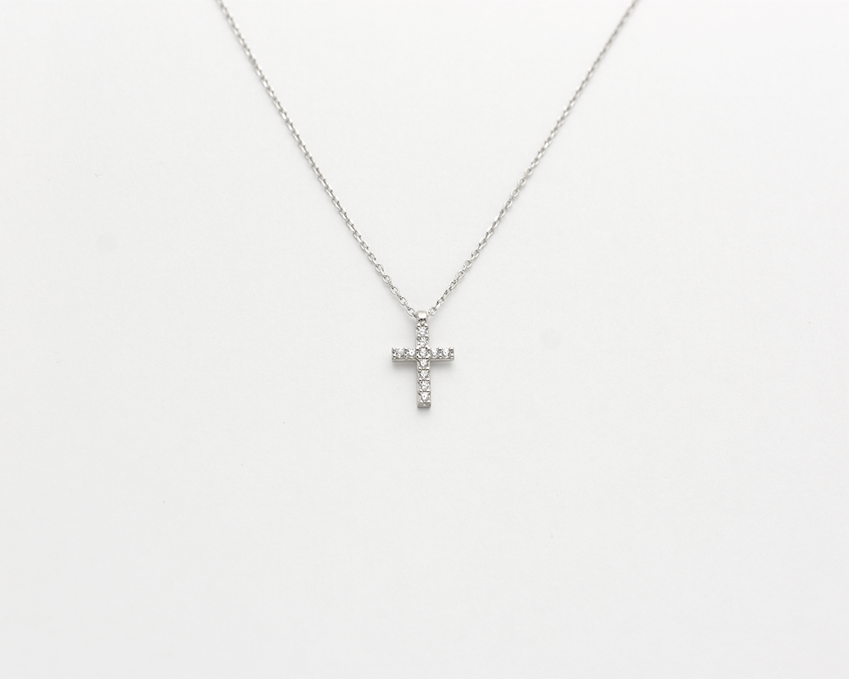Minimal Cross Necklace