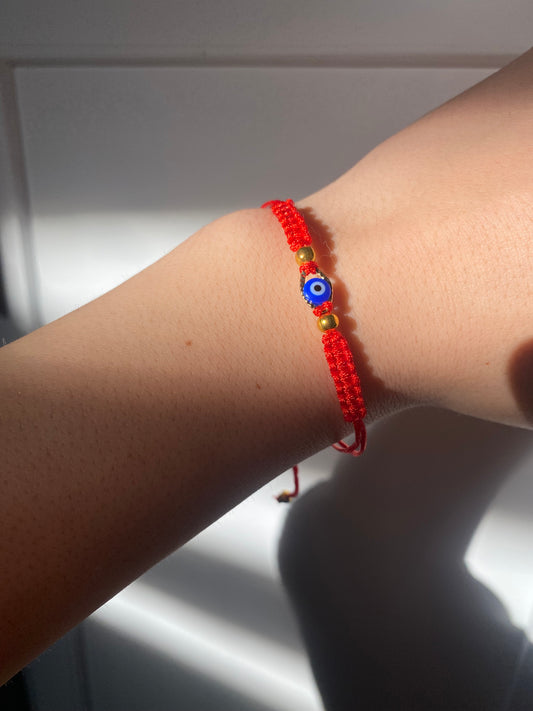 Evil Eye Macramé Bracelet